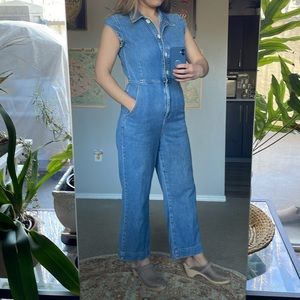 Free People Cute & Girly Cap Sleeve Cropped Denim Jumpsuit With Buttons / Zipper